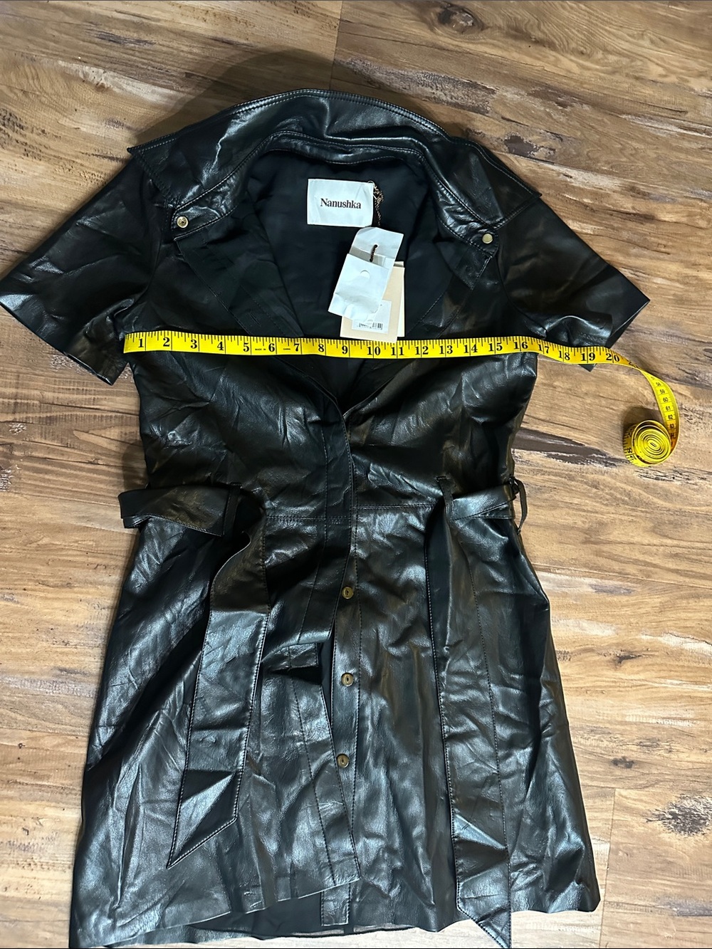 Nanushka Black Leather Short-Sleeve Trench Coat with Belt - Picture 5 of 10
